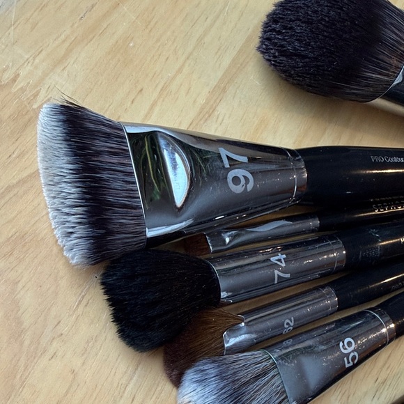 Sephora PRO Makeup Brush Set - Picture 2 of 6